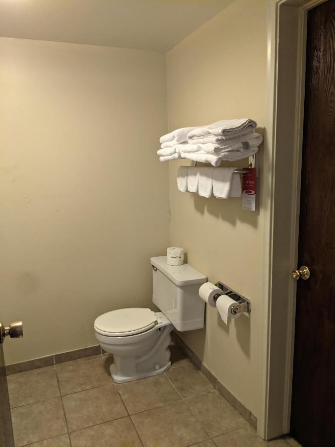 ורנל Patriot Stay Motel מראה חיצוני תמונה