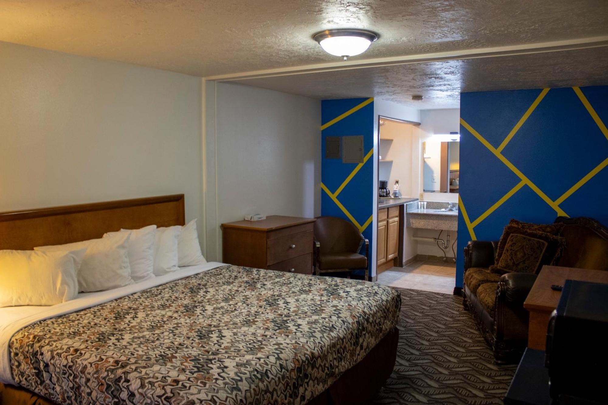 ורנל Patriot Stay Motel מראה חיצוני תמונה